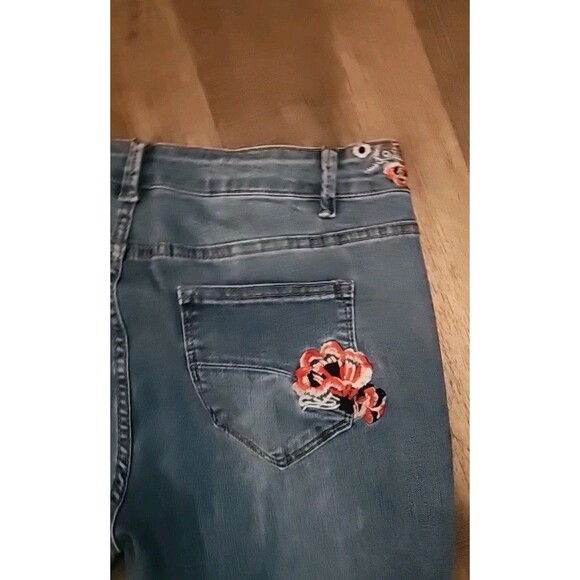 Charton Collection Jeans Womens Flare XL Med Wash Embroidered Flowers Wide-Leg - Picture 5 of 13